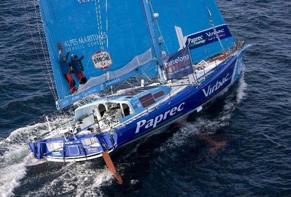 Jean-Pierre Dick and Damian Foxall onboard Paprec-Virbac 2 on approach to the finish line