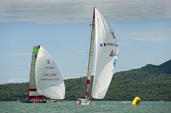 Race day one round robin one ITA MASCALZONE LATINO AUDI TEAM V FRA/GER ALL4ONE. ALL4ONE lead to the fnish line for their first win.  - Photo  Paul Todd/outsideimages.co.nz | Louis Vuitton Trophy, Auckland - New Zealand 