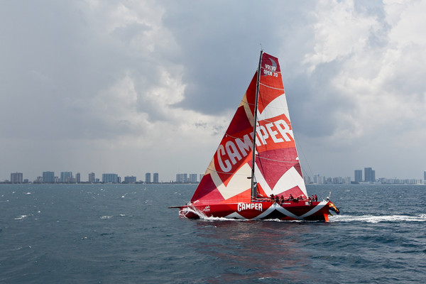 	CAMPER with Emirates Team New Zealand, skippered by Chris Nicholson from Australia, sailing in second place towards the finish line, on leg 6 from Itajai, Brazil, to Miami, USA, during the Volvo Ocean Race 2011-12. (Credit: IAN ROMAN/Volvo Ocean Race)