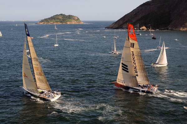 Battling for position at the start of Leg 6 of the Volvo Ocean Race, from Rio de Janeiro to Boston. The fleet head out in light winds but a huge swell. - Photocredit: Dave Kneale/Volvo Ocean Race