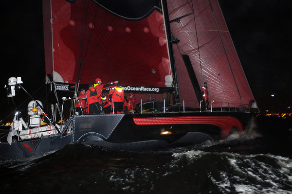 PUMA Ocean Racing, skippered by Ken Read (USA) finish second on leg 7 from Boston to Galway, crossing the line at 02:19: 56 GMT 24/05/09 - Photocredit: Dave Kneale/Volvo Ocean Race