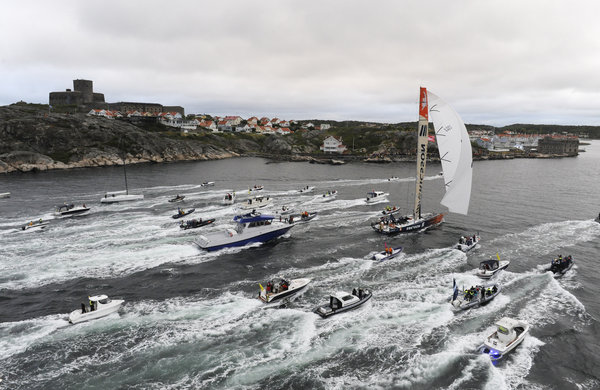 Ericsson 4, skippered by Torben Grael (BRA) finish first on leg 8 from Galway to Marstrand, crossing the line at 02:57:19 GMT 11/06/09 - Photo: Rick Tomlinson - VOR