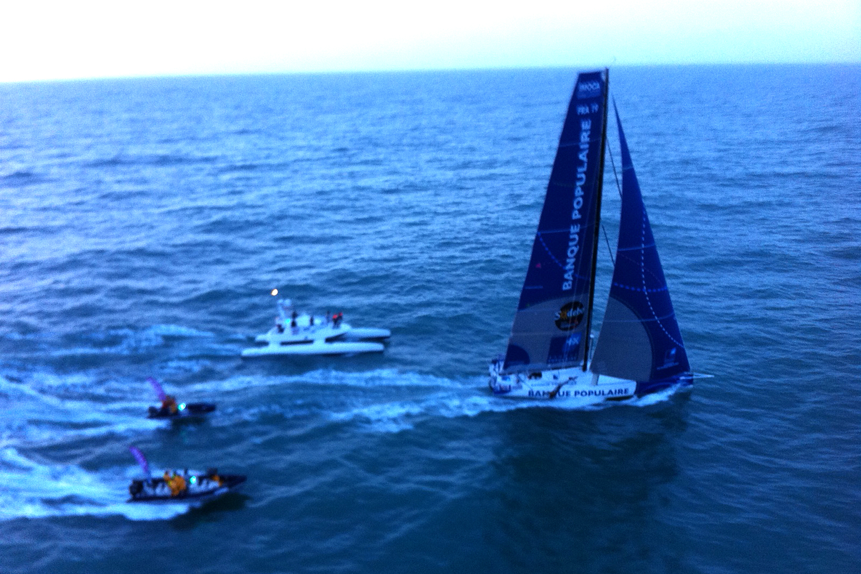 PHOTO OLIVIER BLANCHET / DPPI - VENDEE GLOBE FINISH FOR ARMEL LE CLEAC'H (FRA) / BANQUE POPULAIRE